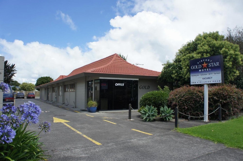 Airport Gold Star Motel