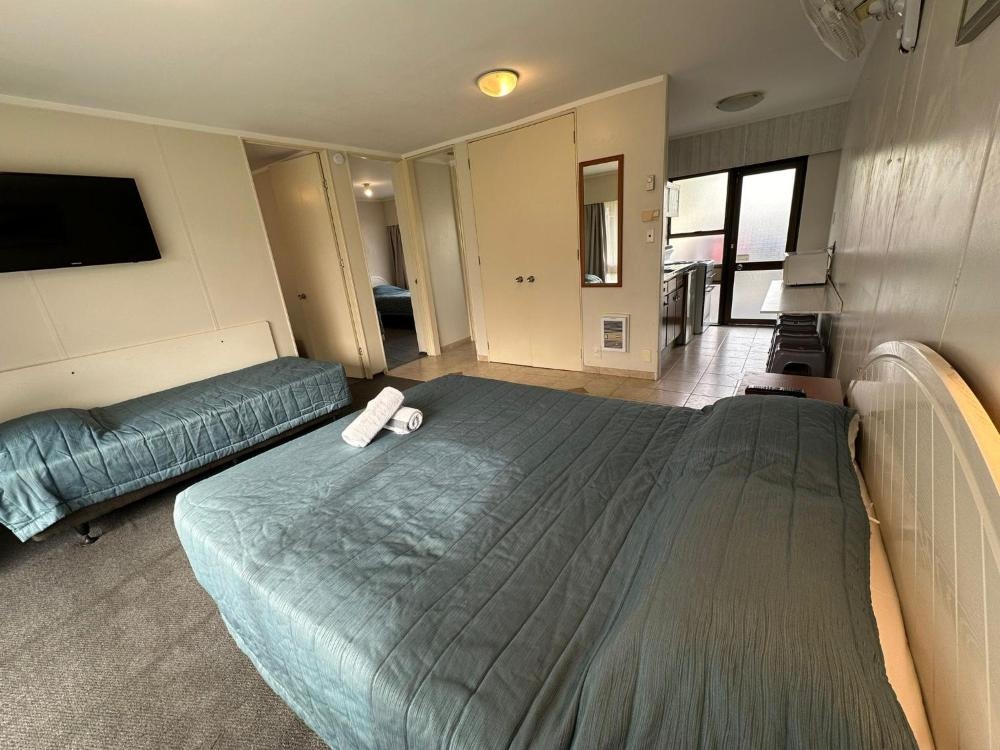 Airport Gold Star Motel